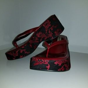 Steve Madden Red Platform Flip Flops Size 8.5